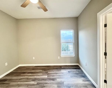 22060 Flanagan Circle - Photo Thumbnail 11