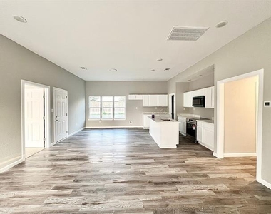 22060 Flanagan Circle - Photo Thumbnail 2