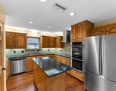 20 Timberline Drive - Photo Thumbnail 4