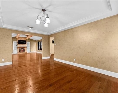 20 Timberline Drive - Photo Thumbnail 1