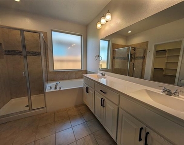 1108 Bowlus Drive - Photo Thumbnail 9