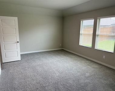 986 Olive Drive - Photo Thumbnail 5