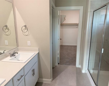 986 Olive Drive - Photo Thumbnail 7