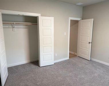 986 Olive Drive - Photo Thumbnail 16