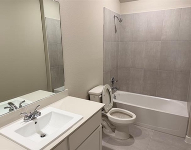 986 Olive Drive - Photo Thumbnail 11
