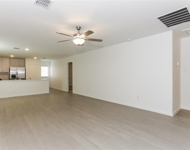 15221 Rangeland Road - Photo Thumbnail 7