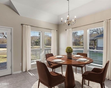 9200 Water Tree Drive - Photo Thumbnail 11