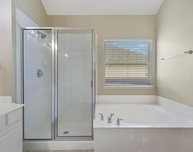 9200 Water Tree Drive - Photo Thumbnail 19