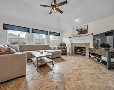 2604 Hackberry Creek - Photo Thumbnail 8
