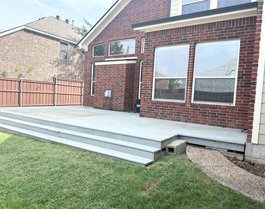 806 Cascades Drive - Photo Thumbnail 32