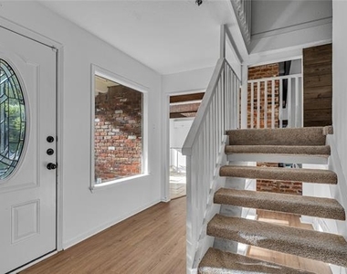 508 Whittle Way - Photo Thumbnail 17