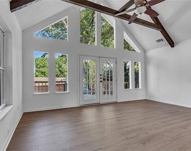 508 Whittle Way - Photo Thumbnail 8