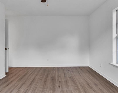 508 Whittle Way - Photo Thumbnail 21