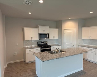 9620 Springmill - Photo Thumbnail 1