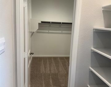 9620 Springmill - Photo Thumbnail 9