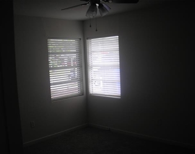 1224 N 66th - Photo Thumbnail 6