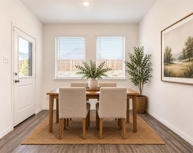 3621 Kaufman Court - Photo Thumbnail 6