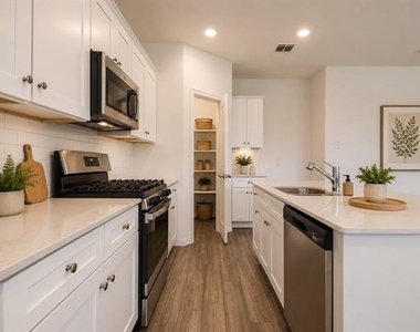 3621 Kaufman Court - Photo Thumbnail 8