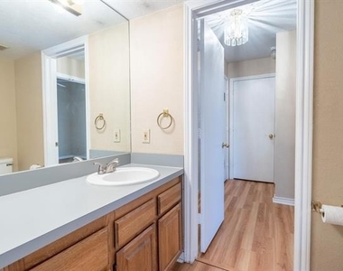 1518 Signal Ridge Place - Photo Thumbnail 8