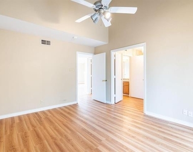 1518 Signal Ridge Place - Photo Thumbnail 7