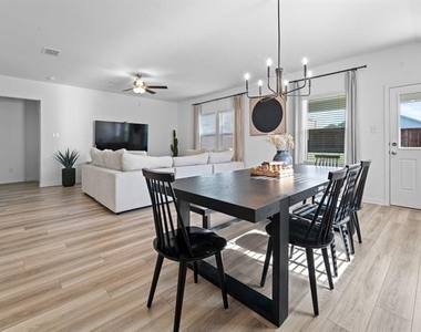1204 Nuevo Rancho Lane - Photo Thumbnail 13