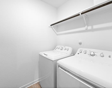1204 Nuevo Rancho Lane - Photo Thumbnail 25