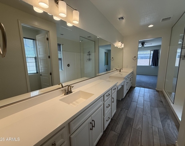 263 E Lantana Drive - Photo Thumbnail 26