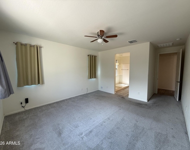 263 E Lantana Drive - Photo Thumbnail 18