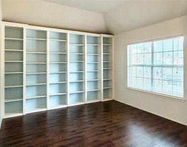 5809 Pine Meadow Lane - Photo Thumbnail 2