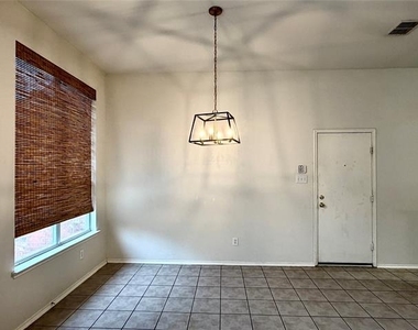 5809 Pine Meadow Lane - Photo Thumbnail 10