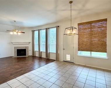 5809 Pine Meadow Lane - Photo Thumbnail 8