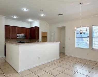 211 Parakeet Drive - Photo Thumbnail 5