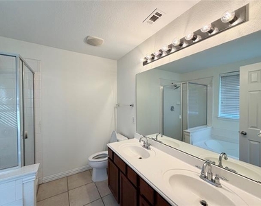 211 Parakeet Drive - Photo Thumbnail 9