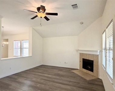 211 Parakeet Drive - Photo Thumbnail 2