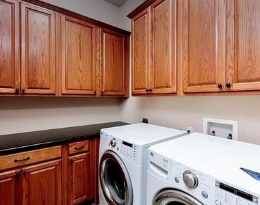 4651 Phillip Drive - Photo Thumbnail 12