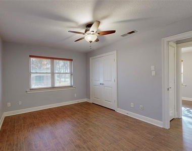 9100 Berkshire Drive - Photo Thumbnail 26