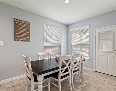 9124 Golden Hollow Lane - Photo Thumbnail 5
