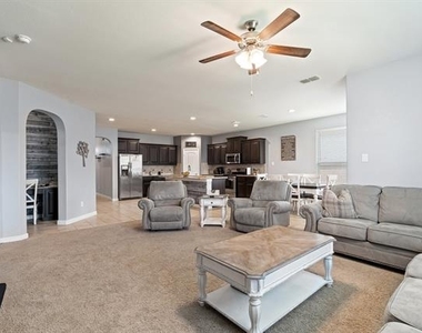 9124 Golden Hollow Lane - Photo Thumbnail 6