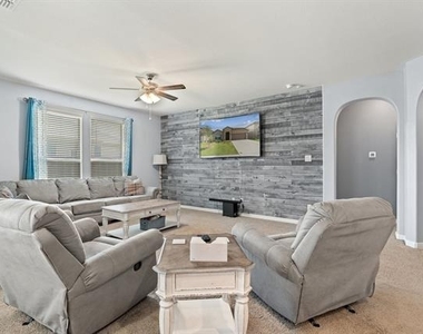 9124 Golden Hollow Lane - Photo Thumbnail 9