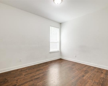 2918 Morgan Drive - Photo Thumbnail 7