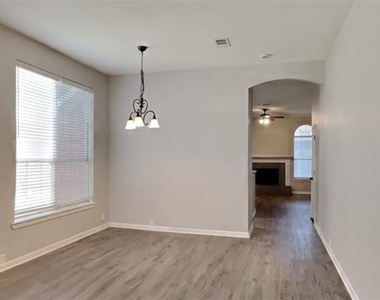 9817 Preston Vineyard Drive - Photo Thumbnail 7