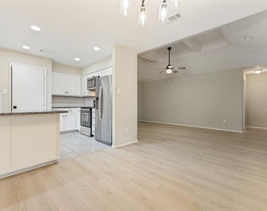 2313 Harvest Glen Court - Photo Thumbnail 5