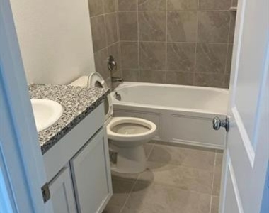 1507 Forge Pond Lane - Photo Thumbnail 6