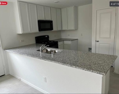 1507 Forge Pond Lane - Photo Thumbnail 3