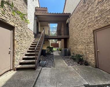 336 Melrose Drive - Photo Thumbnail 1