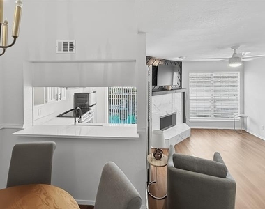 336 Melrose Drive - Photo Thumbnail 13