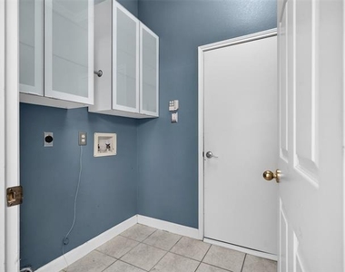 1331 Lighthouse Lane - Photo Thumbnail 28