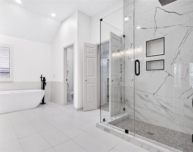 1331 Lighthouse Lane - Photo Thumbnail 17