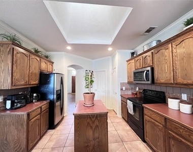 6441 Payton Drive - Photo Thumbnail 11