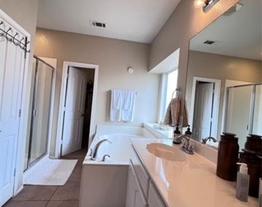 6441 Payton Drive - Photo Thumbnail 24
